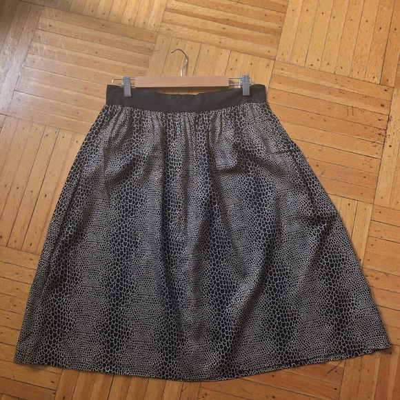 Urban Outfitters • Cotton feather print full skirt - Picture 4 of 4